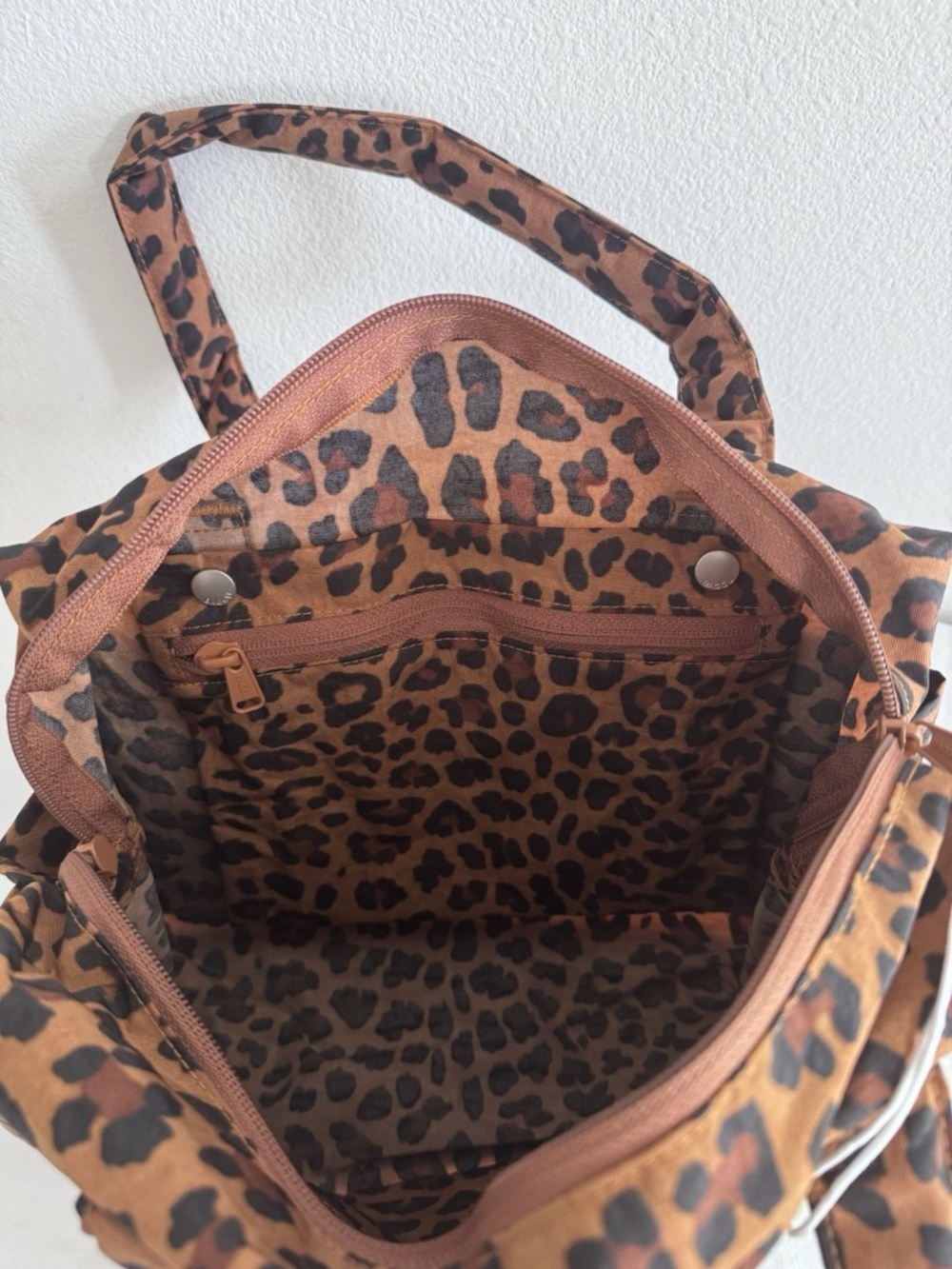 NWT Baggu Everyday Cloud Bag Leopard - Picture 7 of 7